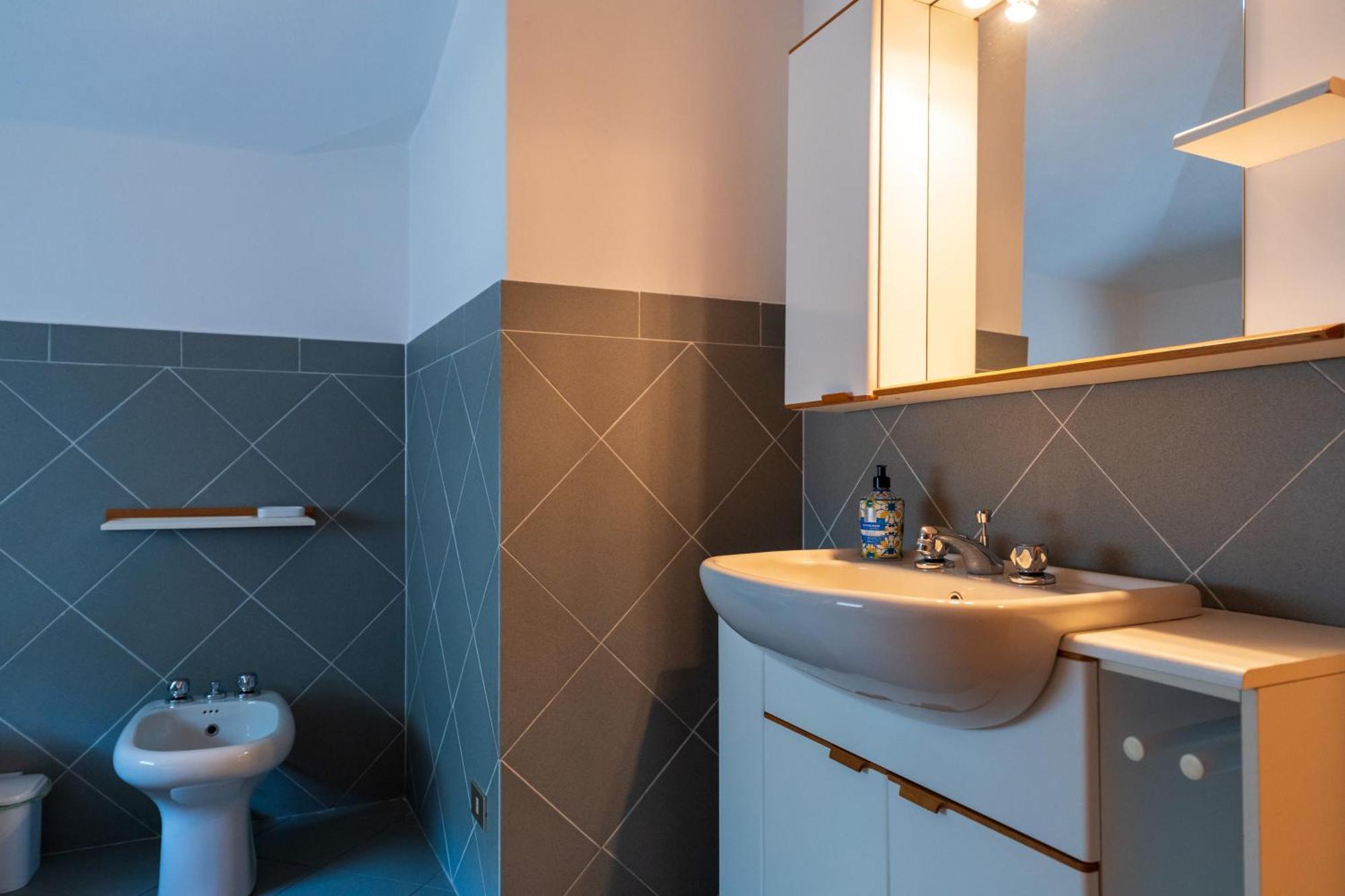 Stunning Apartment- Terrace And Swimming Pool Белано Екстериор снимка