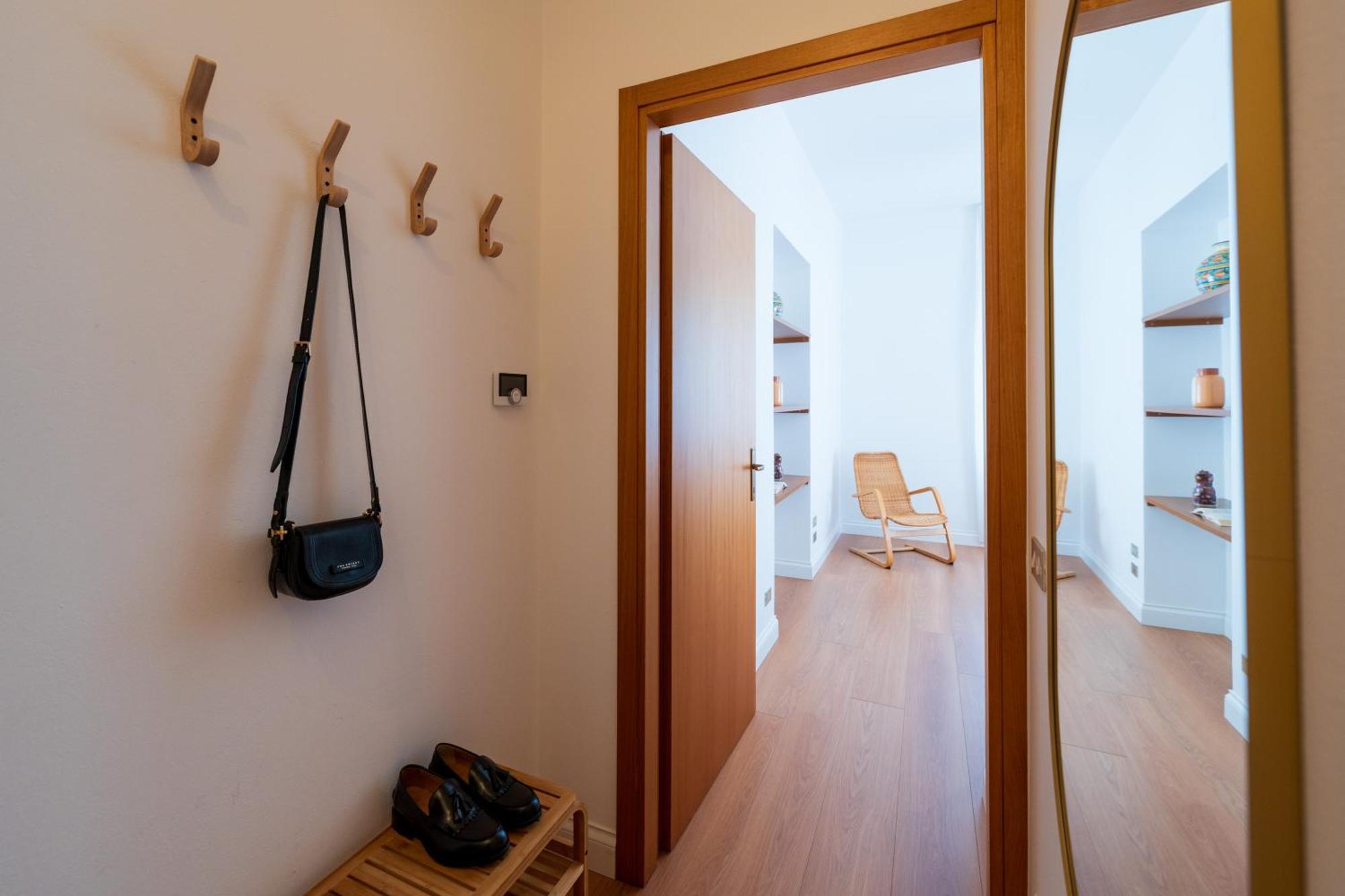 Stunning Apartment- Terrace And Swimming Pool Белано Екстериор снимка
