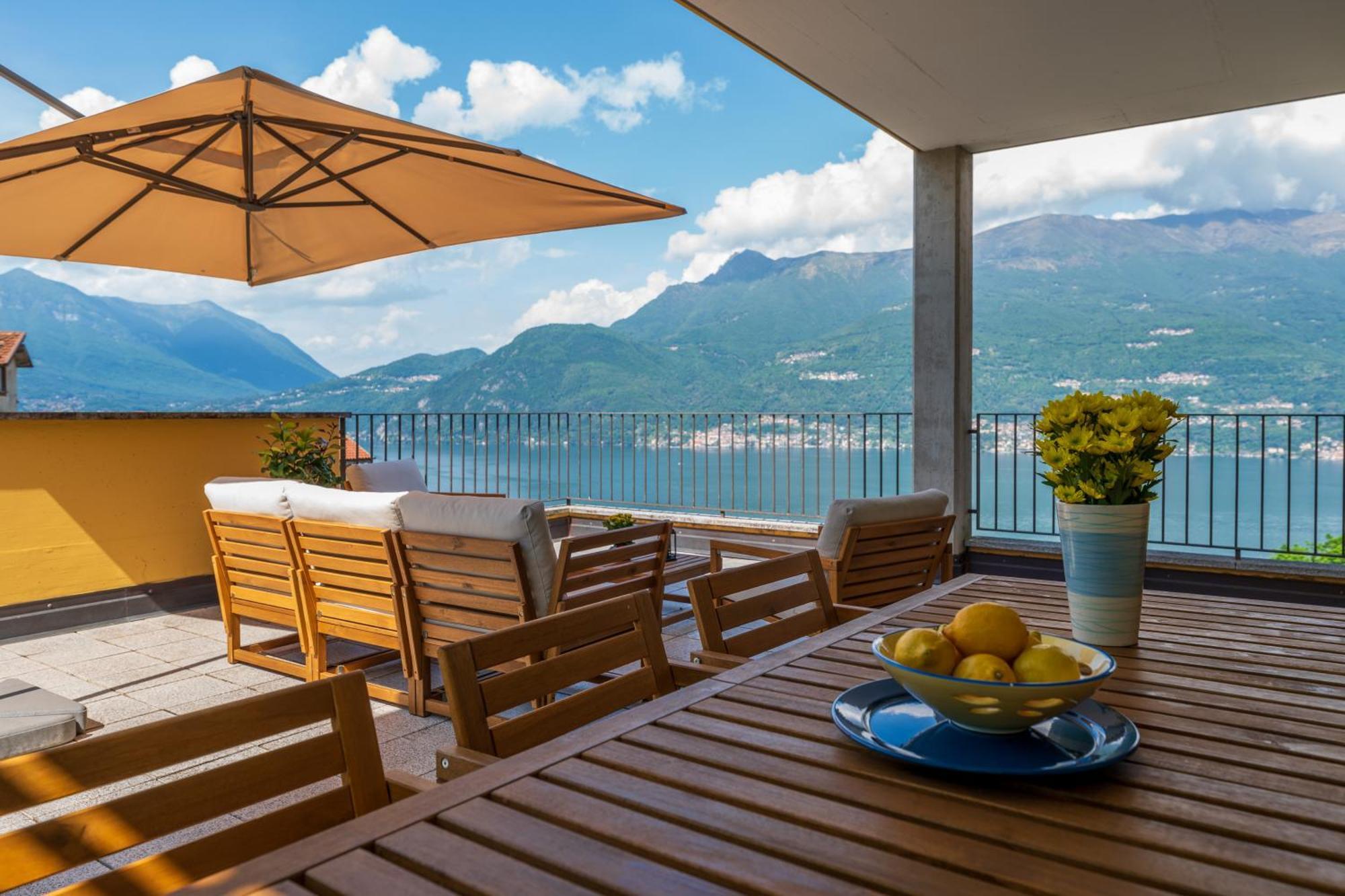 Stunning Apartment- Terrace And Swimming Pool Белано Екстериор снимка